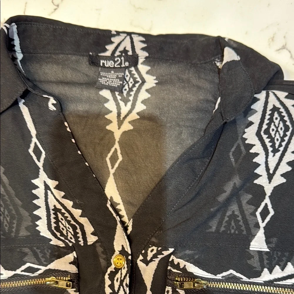 NWOT, rue 21 Black and White Patterned Women's Dress small size